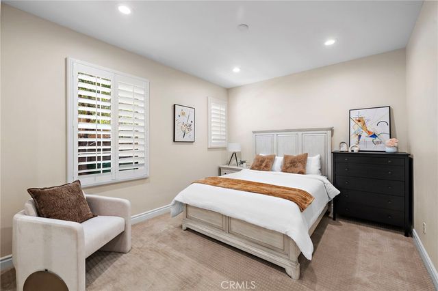 35 Stowe, Irvine, CA 92620