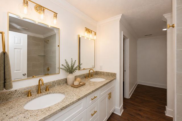 200 Larkin Springs Rd, Madison, TN 37115