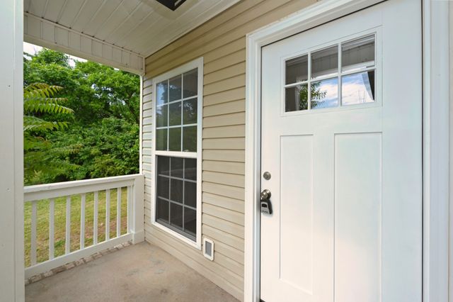 200 Larkin Springs Rd, Madison, TN 37115