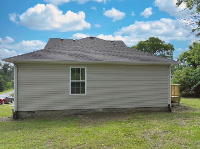 200 Larkin Springs Rd, Madison, TN 37115