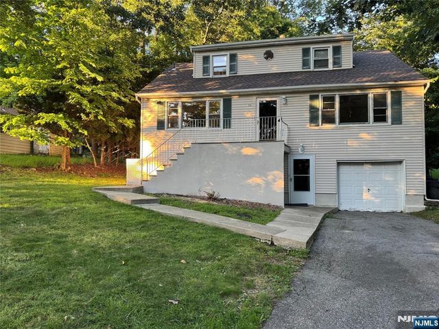 235 Ramapo Hills Boulevard 1, Franklin Lakes, NJ 07417