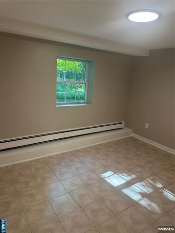 235 Ramapo Hills Boulevard 1, Franklin Lakes, NJ 07417