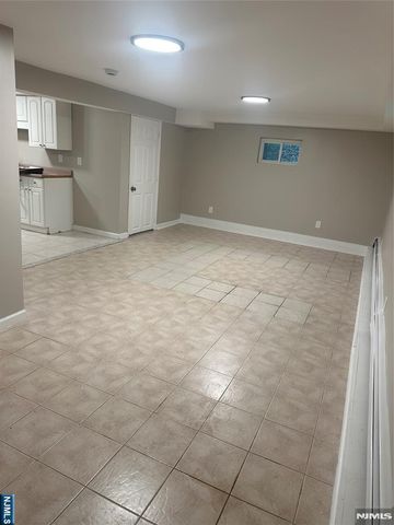 235 Ramapo Hills Boulevard 1, Franklin Lakes, NJ 07417