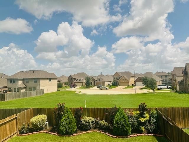 2718 Meandering Elm Trail, Houston, TX 77045