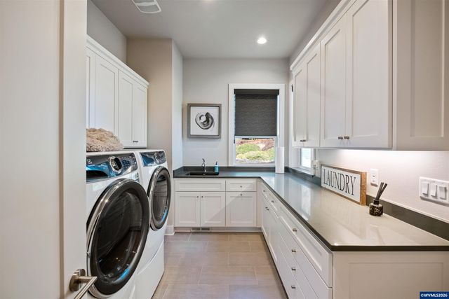 8478 Valley Wy SE, Turner, OR 97392
