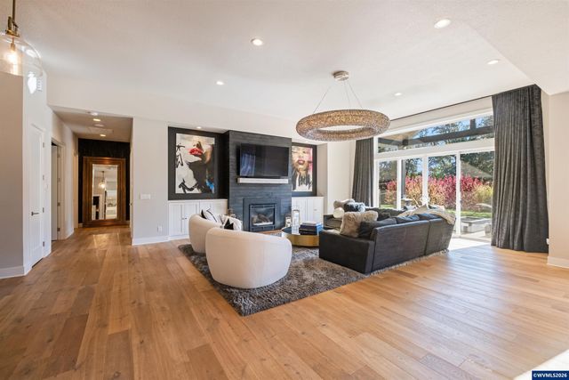 8478 Valley Wy SE, Turner, OR 97392