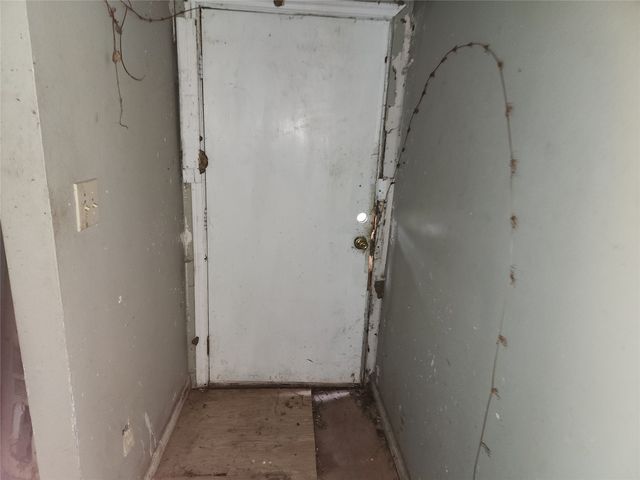 7662 NW County Road 1300, Barry, TX 75102