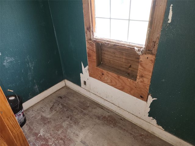 7662 NW County Road 1300, Barry, TX 75102