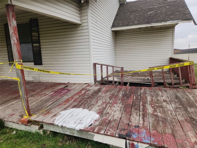 7662 NW County Road 1300, Barry, TX 75102