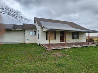 7662 NW County Road 1300, Barry, TX 75102
