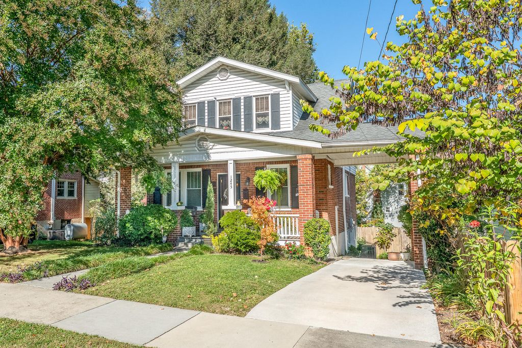 1245 Hamilton AVE, Roanoke, VA 24015