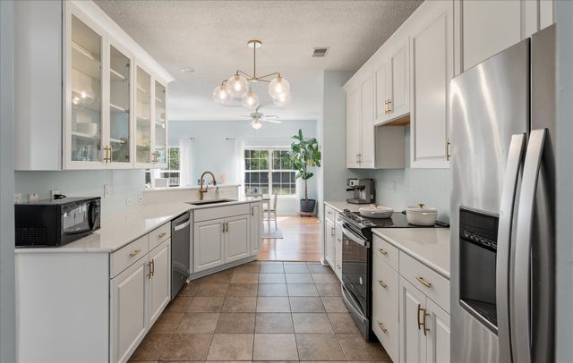 405 Manorwood Lane, Charleston, SC 29414