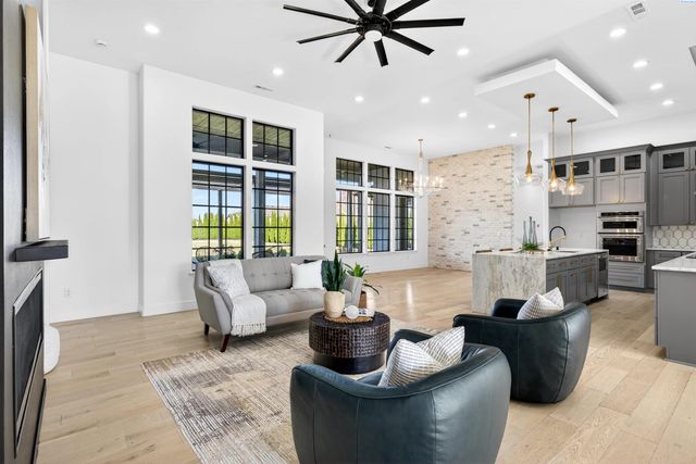 3408 Royce Dr., Pasco, WA 99301