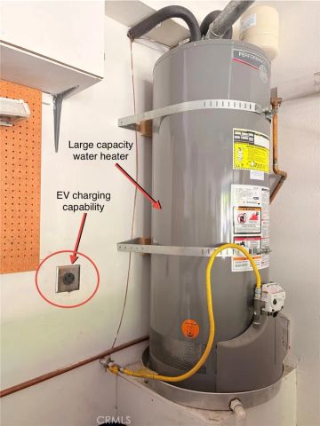 620 Ivywood F, Simi Valley, CA 93065