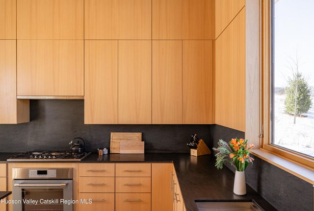 49 Fox Lane, Tivoli, NY 12583