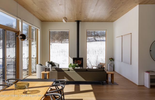 49 Fox Lane, Tivoli, NY 12583