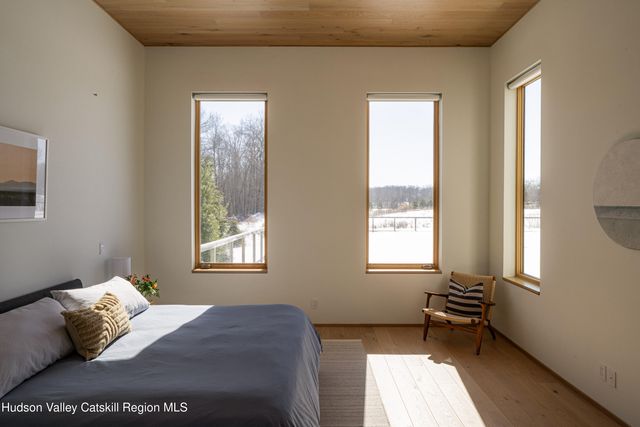 49 Fox Lane, Tivoli, NY 12583