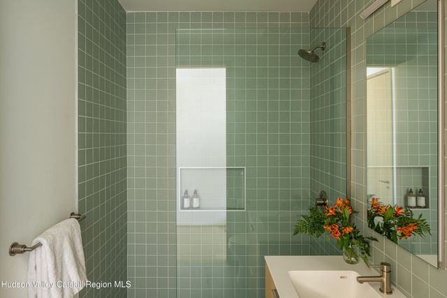 49 Fox Lane, Tivoli, NY 12583