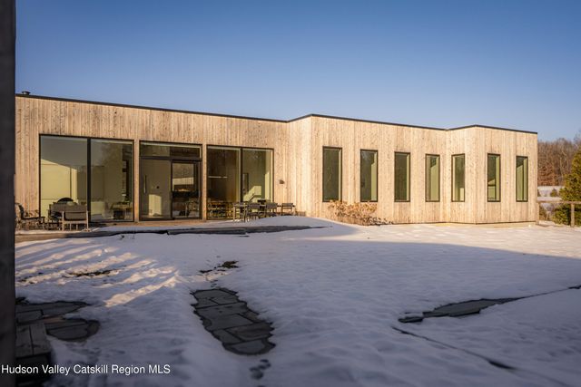 49 Fox Lane, Tivoli, NY 12583