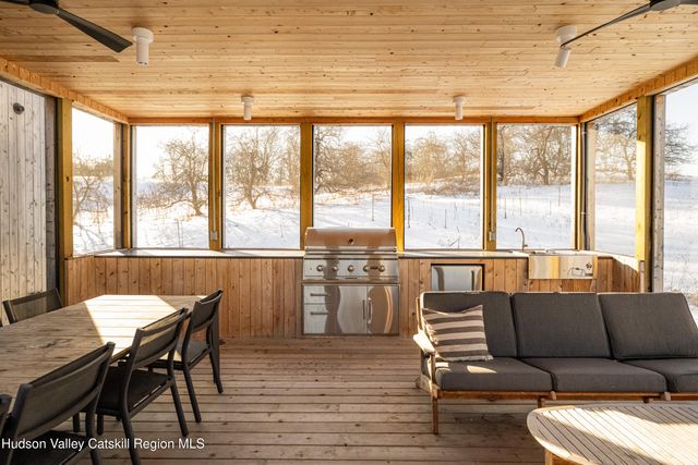 49 Fox Lane, Tivoli, NY 12583