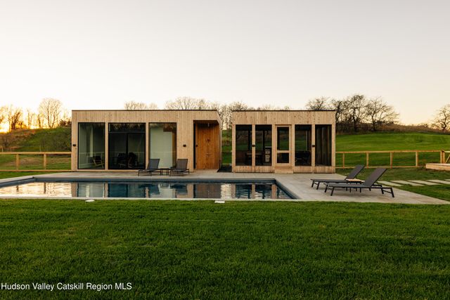 49 Fox Lane, Tivoli, NY 12583