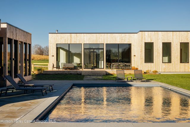 49 Fox Lane, Tivoli, NY 12583