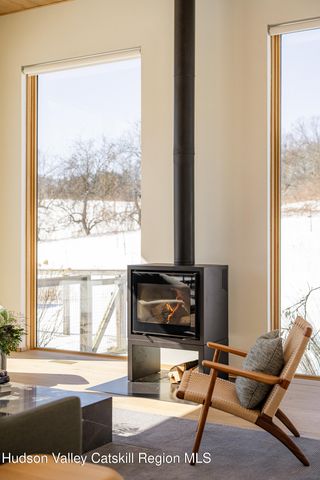 49 Fox Lane, Tivoli, NY 12583