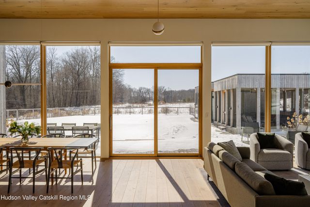 49 Fox Lane, Tivoli, NY 12583