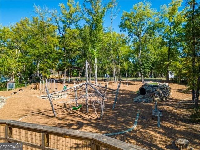 417 Bishop Lane, Woodstock, GA 30188