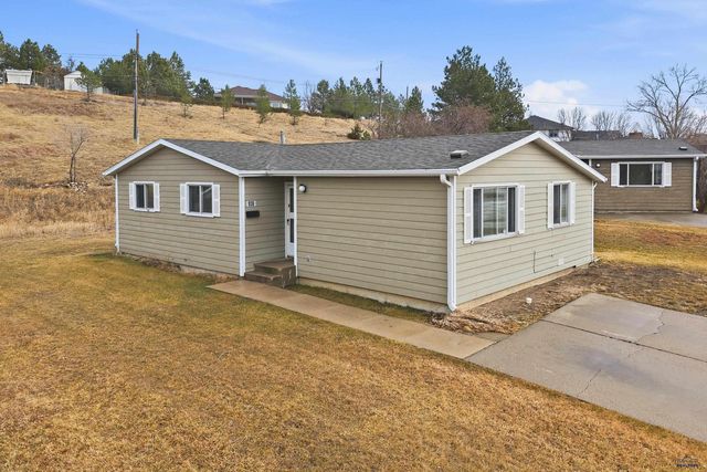 930 E OAKLAND, Rapid City, SD 57701