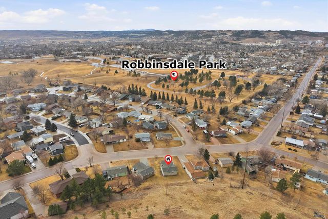 930 E OAKLAND, Rapid City, SD 57701