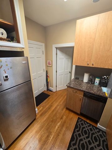 111 Jersey St 19, Boston, MA 02215