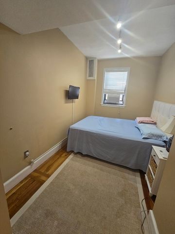 111 Jersey St 19, Boston, MA 02215