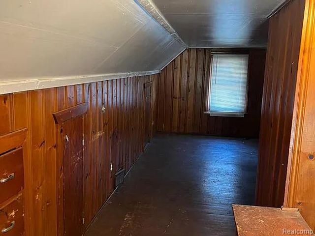 18096 Hamburg Street, Detroit, MI 48205