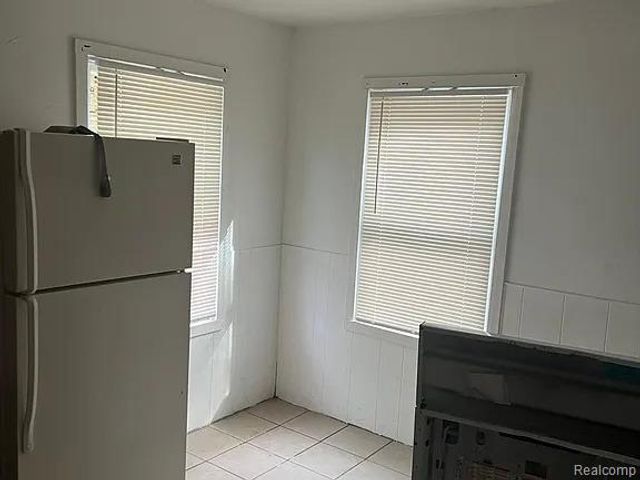 18096 Hamburg Street, Detroit, MI 48205