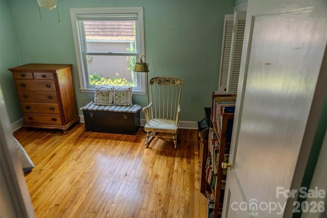 261 Forest Hill Drive, Asheville, NC 28803
