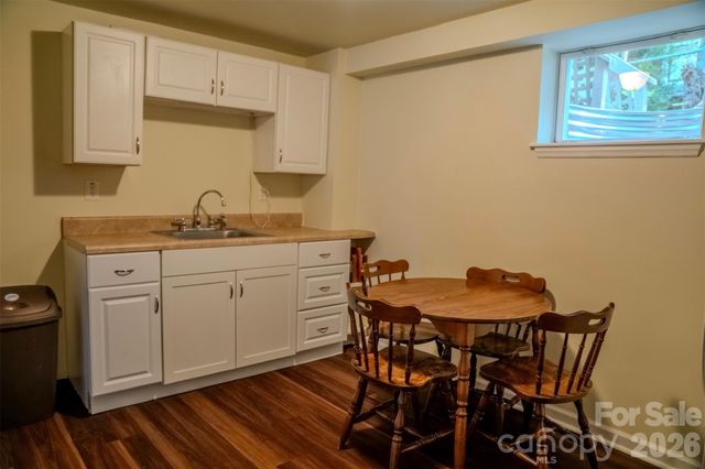 261 Forest Hill Drive, Asheville, NC 28803