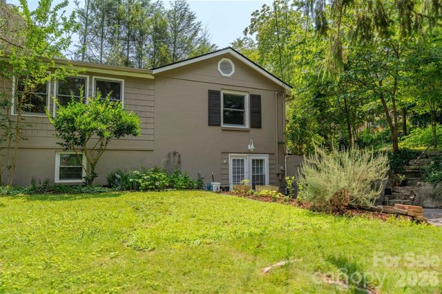 261 Forest Hill Drive, Asheville, NC 28803