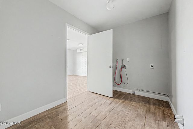 6940 W VERNON Avenue, Phoenix, AZ 85035