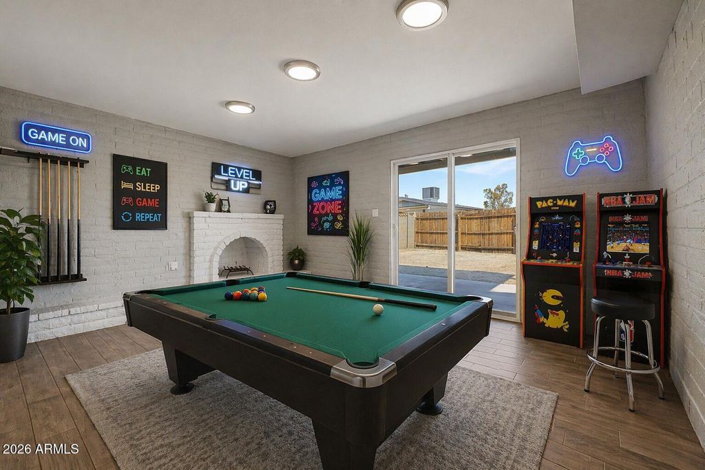 Image 16 of property listing at 6940 W VERNON Avenue, Phoenix, AZ 85035
