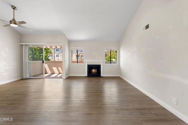 1254 Seacliff Court 2, Ventura, CA 93003
