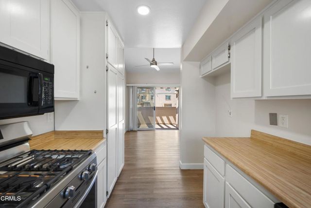1254 Seacliff Court 2, Ventura, CA 93003