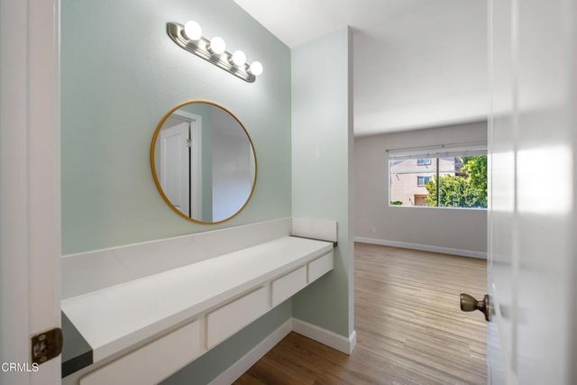 1254 Seacliff Court 2, Ventura, CA 93003