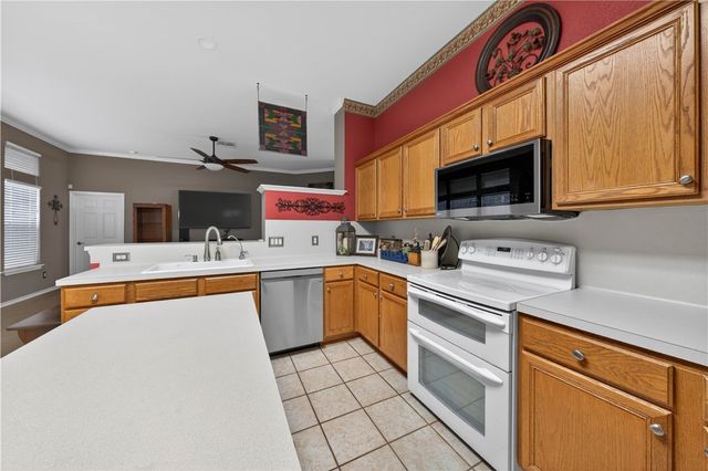 7802 Jim Wells Dr, Corpus Christi, TX 78413
