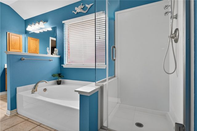 7802 Jim Wells Dr, Corpus Christi, TX 78413