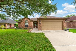 7802 Jim Wells Dr, Corpus Christi, TX 78413