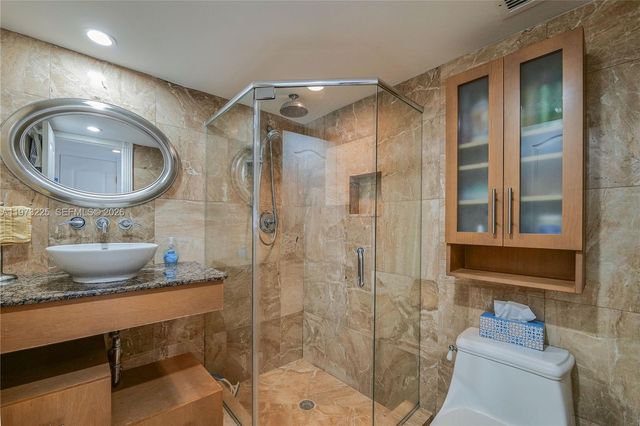 1620 S Ocean Blvd 16-J, Lauderdale By The Sea, FL 33062