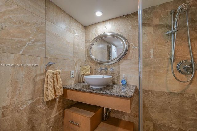 1620 S Ocean Blvd 16-J, Lauderdale By The Sea, FL 33062