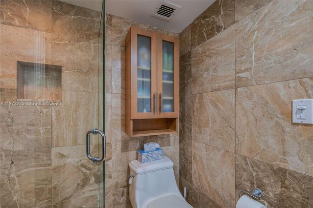 1620 S Ocean Blvd 16-J, Lauderdale By The Sea, FL 33062