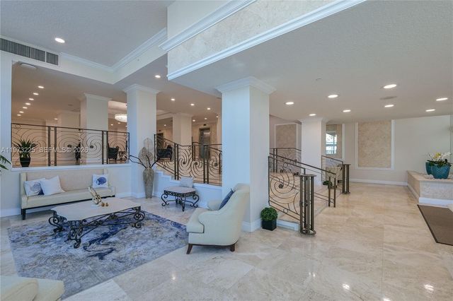 1620 S Ocean Blvd 16-J, Lauderdale By The Sea, FL 33062